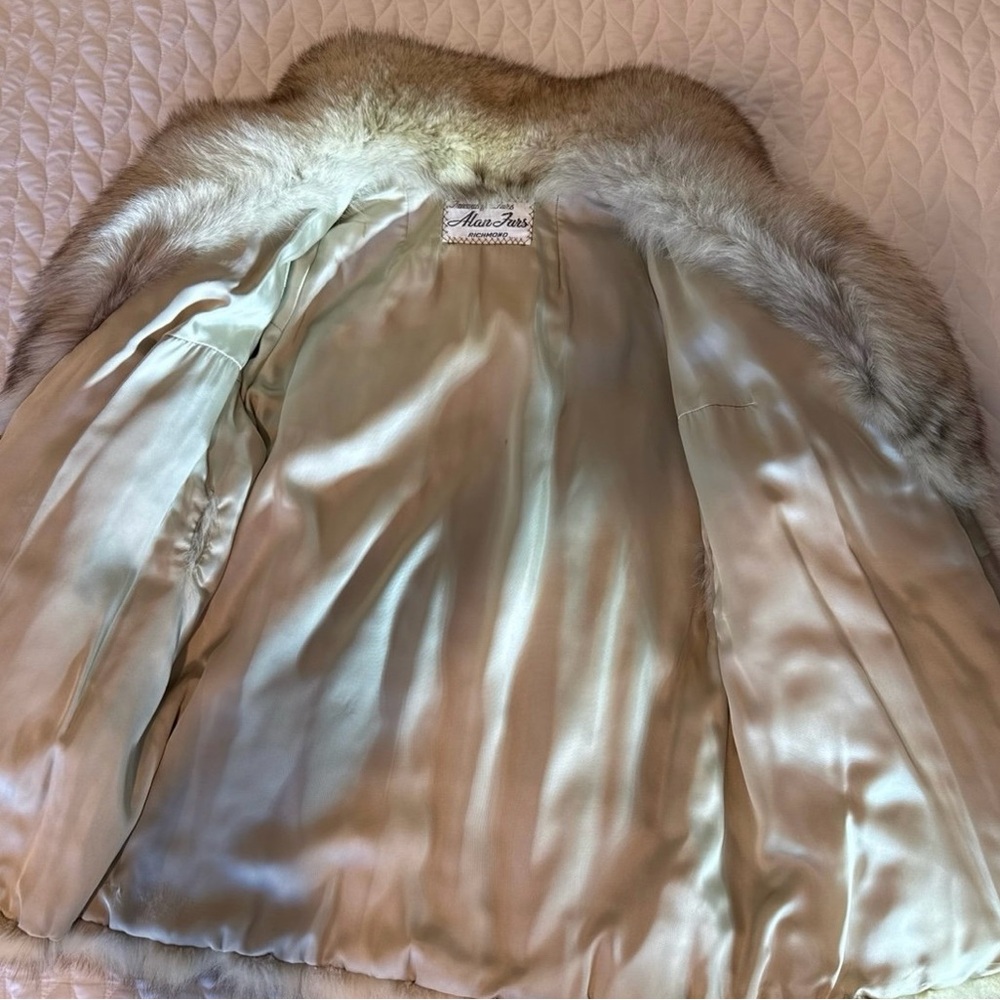 Fox Fur Jacket - Picture 6 of 9